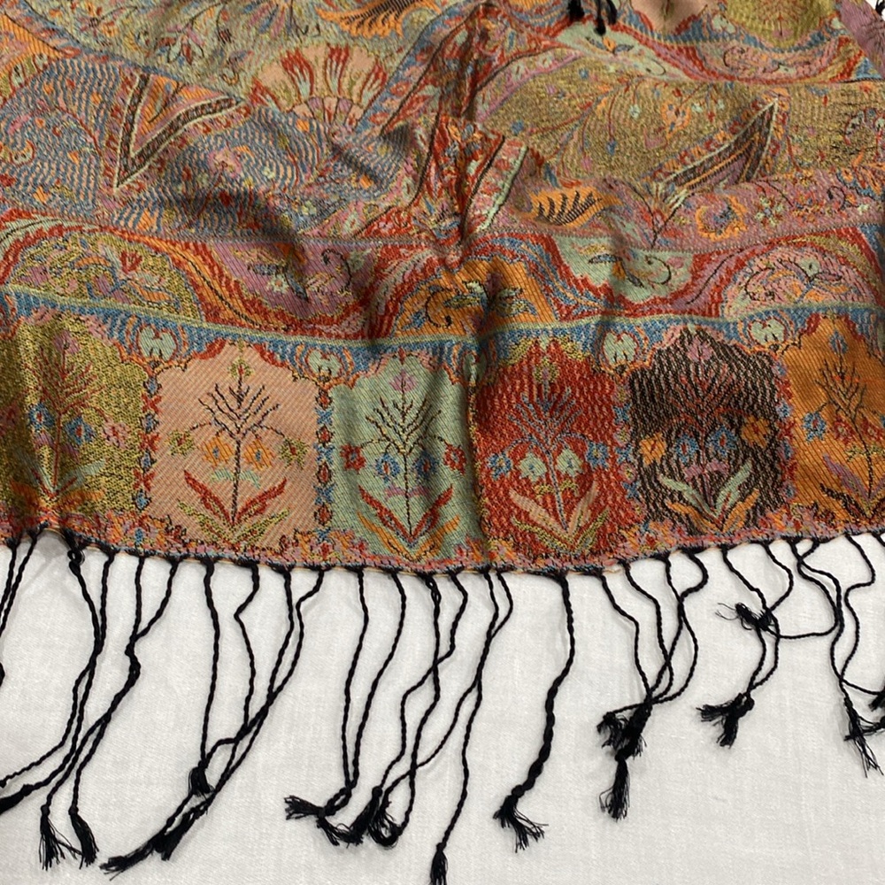 Long scarf 🧣 silk & cashmere blend 74” by 21” hand woven with fringes